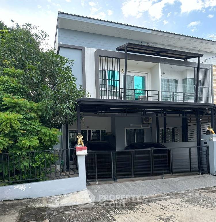 รูป ทาวน์เฮาท์ 4-ห้องนอน ใน ทรายกองดิน (ID 1697926) - รูปที่ 1/15