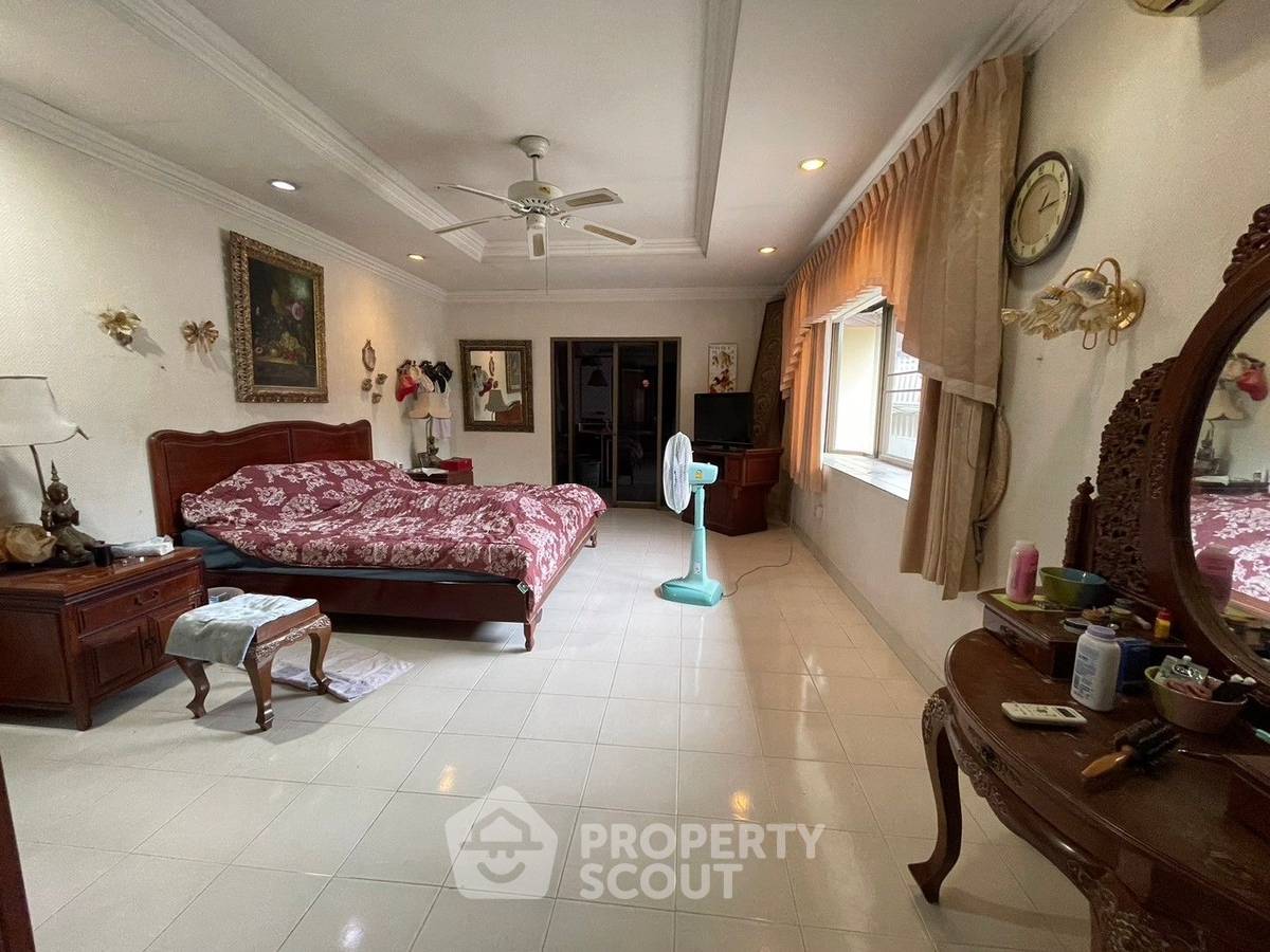 รูป ที่ดินสำหรับปล่อยขาย 1,600 ตารางเมตร แถว ใกล้ เมืองพัทยา (ID 1704736) - รูปที่ 25/29