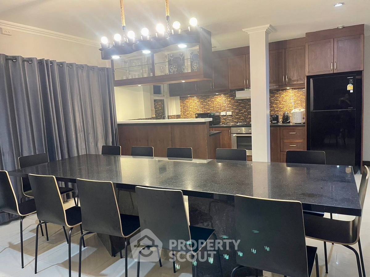 รูป วิลล่า 7-ห้องนอน ใกล้ เมืองพัทยา (ID 2106875) - รูปที่ 4/20