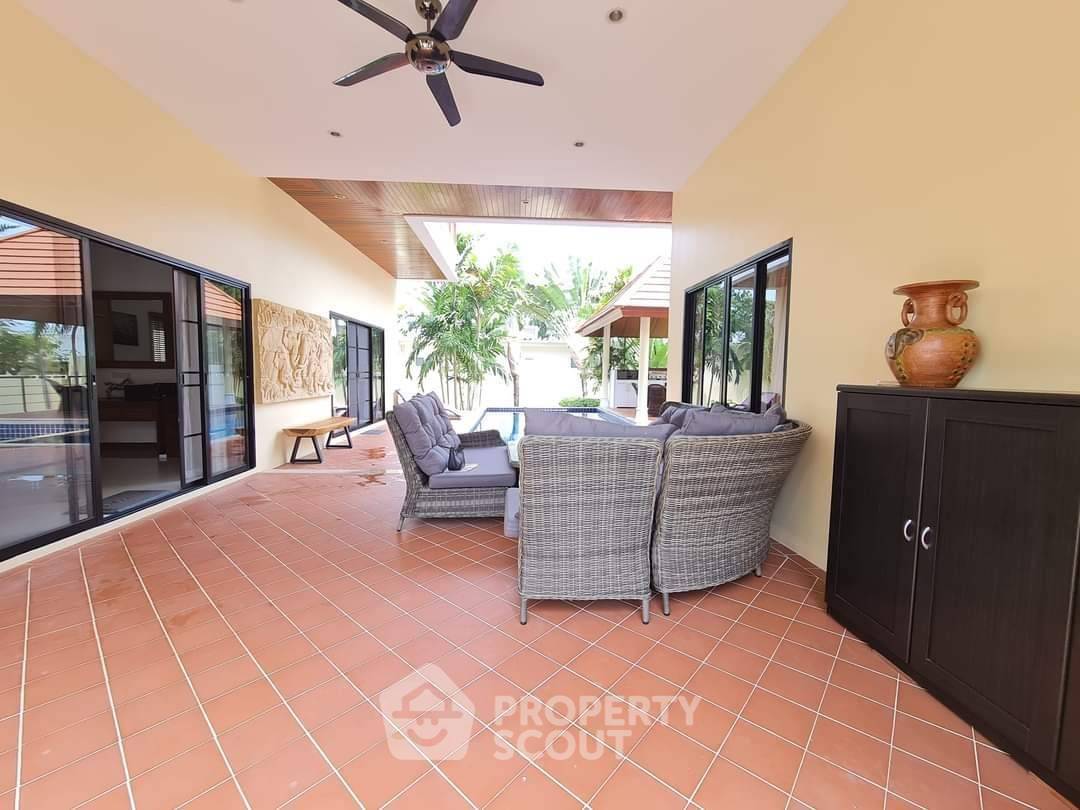 รูป วิลล่า 3-ห้องนอน ที่ ทะเล สวรรค์ ใกล้ บางเสร่ (ID 2118967) - รูปที่ 17/22