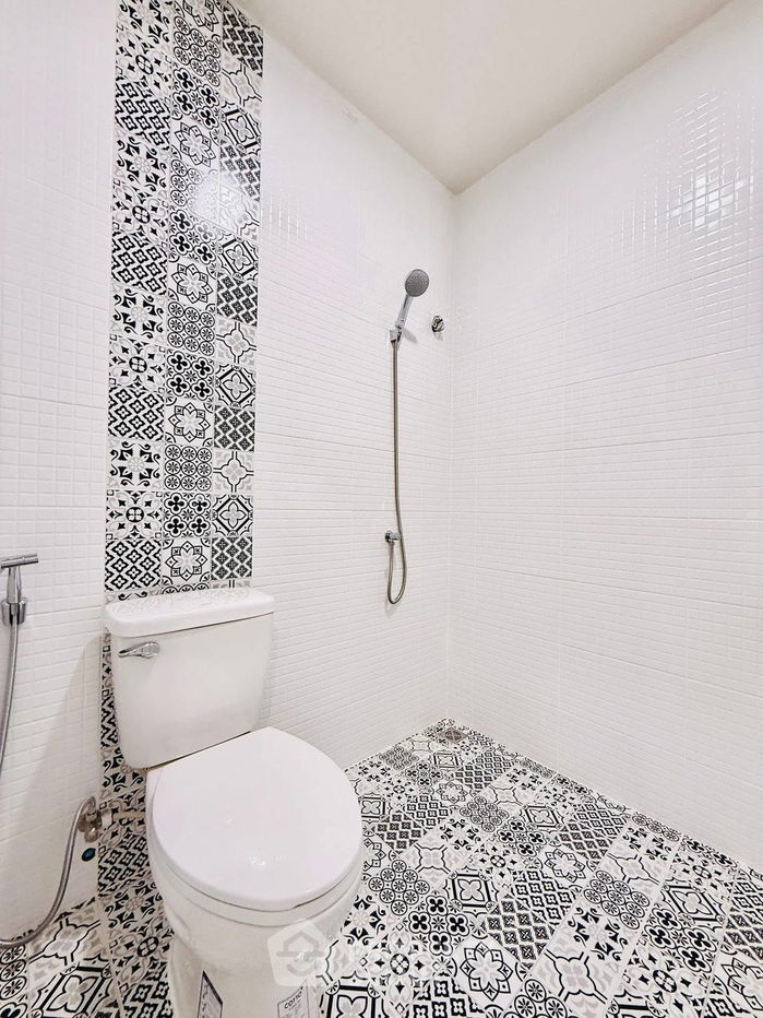 รูป ทาวน์เฮาท์ 2-ห้องนอน ใกล้ พัทยาตะวันออก (ID 2176427) - รูปที่ 20/23