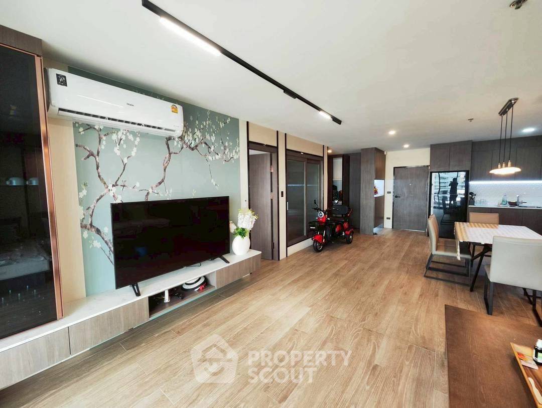 picture 2-BR Condo at View Talay 5 Condominium Jomtien close to Jomtien Beach (ID 2366604) - 2/11