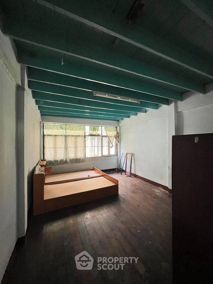 รูป ทาวน์เฮาท์ 4-ห้องนอน ใกล้ MRT บางโพ (ID 1995849) - รูปที่ 8/16