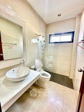 รูป บ้าน 3-ห้องนอน ที่ เดอะ คอมพลีท ศรีราชา ใน สุรศักดิ์ (ID 2148328) - รูปที่ 8/8