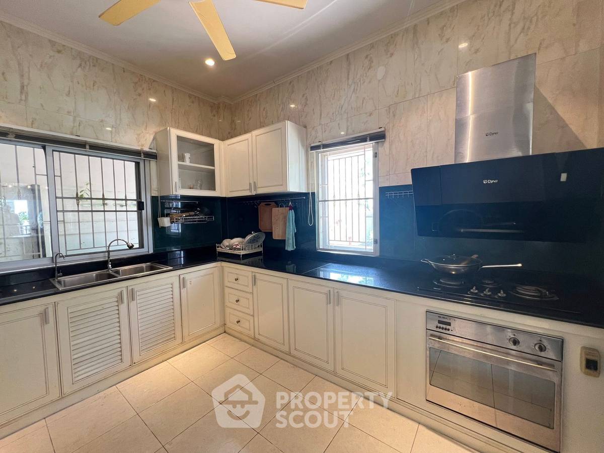 รูป บ้าน 3-ห้องนอน ที่ บ้านสวนสุวัฒนา เฟส 2 ใกล้ พัทยาตะวันออก (ID 2135345) - รูปที่ 5/16