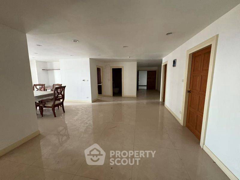 picture 3-BR Condo at Floraville Condominium near ARL Hua Mak (ID 2452580) - 10/18