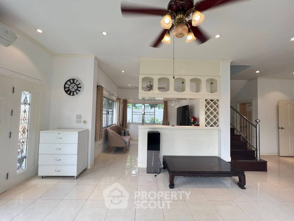 รูป บ้าน 3-ห้องนอน ที่ บ้านสวนสุวัฒนา เฟส 2 ใกล้ พัทยาตะวันออก (ID 2135345) - รูปที่ 3/16