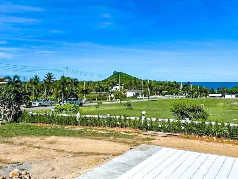 picture  Ang Thong, Thap Sakae District, Prachuap Khiri Khan Province, 91-114-141 sq m, 16,900per sq m, 10% contract, 20,000-30,000 baht per month, 18 months,  - 11/23
