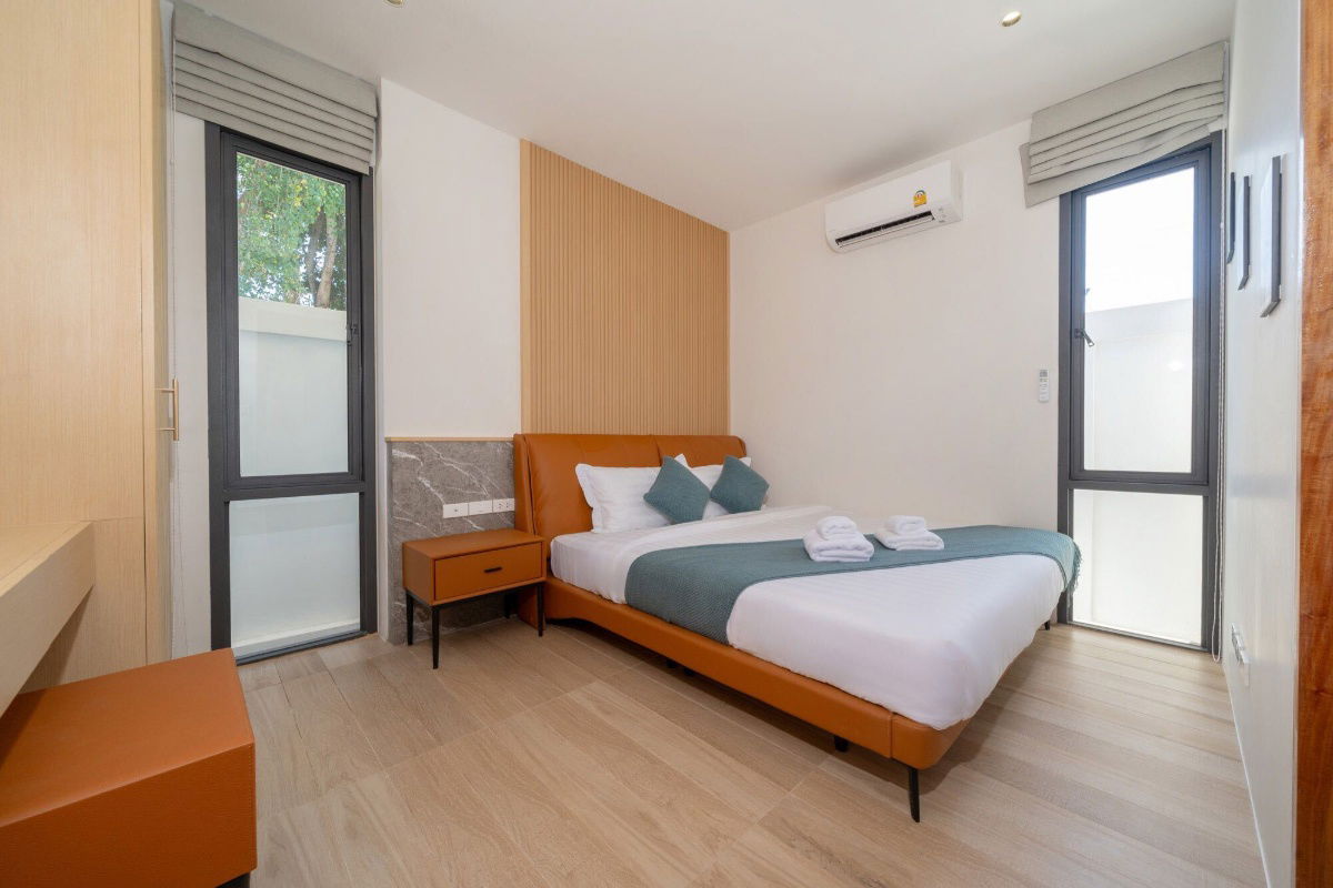 picture Contemporary 4-Bedroom Villa with Private Pool in Rawai, Phuket - U1701682 - 4/16