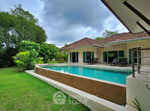 3-BR Villa close to Kathu (ID 1889149)