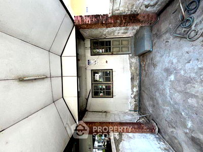 Townhouses for sale Save One Go Market : 3-BR Townhouse in Sai Mai (ID 2430968)