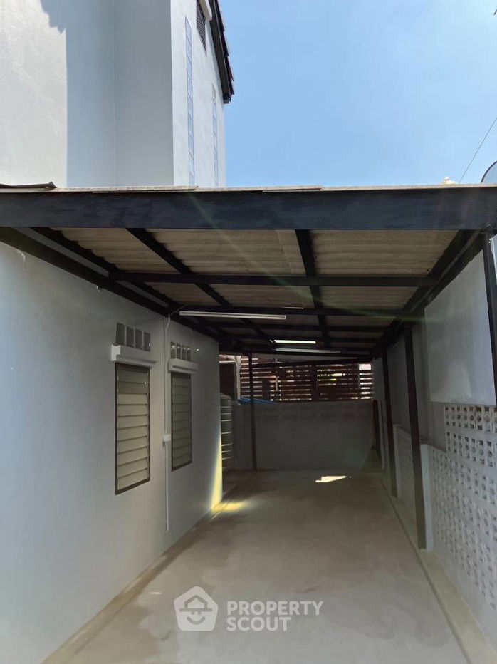 รูป บ้าน 4-ห้องนอน ใกล้ กรุงเทพกรีฑา (ID 1401630) - รูปที่ 4/16