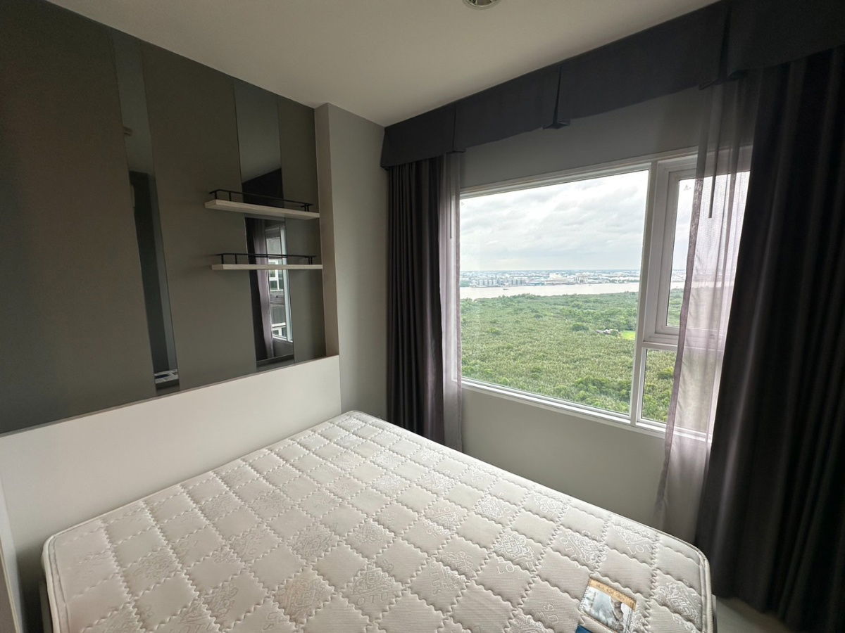 picture  Who wants it? Next to BTS Erawan. "Aspire Erawan" River bend view. Cool breeze. Near Kanchanaphisek Expressway. 15 minutes. Mega Bangna shopping mall.  - 11/18