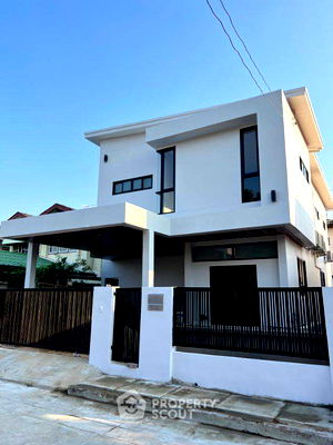 บ้านเดี่ยว ถนนบางนา - ตราด : บ้าน 4-ห้องนอน ใน บางแก้ว (ID 1074035)