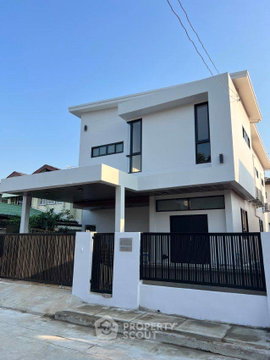 4-BR House in Bang Kaeo (ID 1074035)