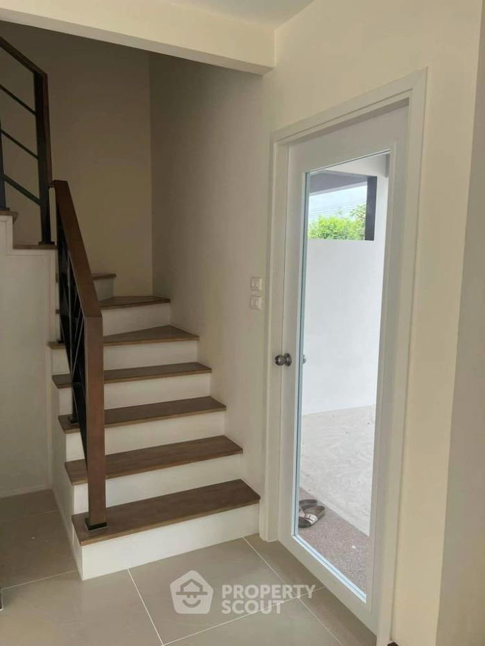 รูป ทาวน์เฮาท์ 3-ห้องนอน ใน บางเลน (ID 2028662) - รูปที่ 2/8