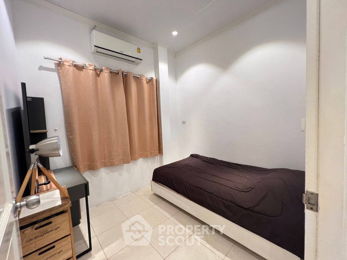 รูป บ้าน 3-ห้องนอน ที่ บ้านสวนสุวัฒนา เฟส 2 ใกล้ พัทยาตะวันออก (ID 2135345) - รูปที่ 11/16