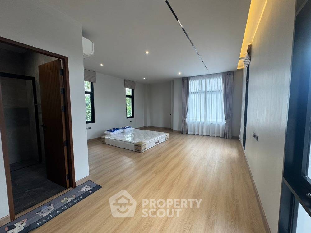 รูป บ้าน 5-ห้องนอน ใน วัดประดู่ (ID 2009249) - รูปที่ 13/23