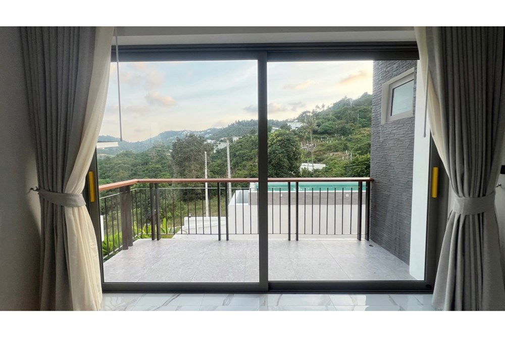 picture [920121030-221] 4 Bedrooms Luxury Seaview Villa in Chaweng - 23/58