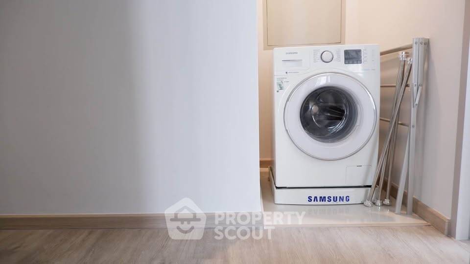 picture 2-BR Condo at Ideo Mobi Rama 9 near MRT Phra Ram 9 (ID 2453726) - 6/8