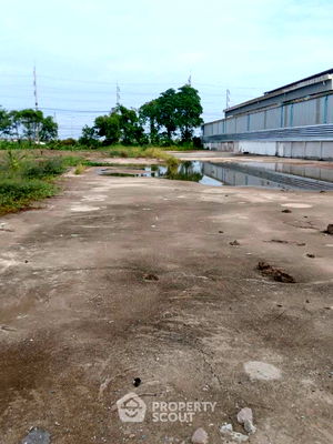 เช่าที่ดิน สมุทรปราการ : ที่ดินสำหรับปล่อยเช่า 1,600 ตารางเมตร แถว ใน บางเสาธง (ID 1708909)