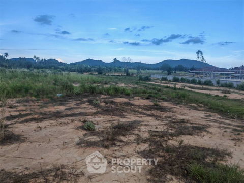 ที่ดินสำหรับปล่อยขาย 8,308 ตารางเมตร แถว ใน วังก์พง (ID 2088510)