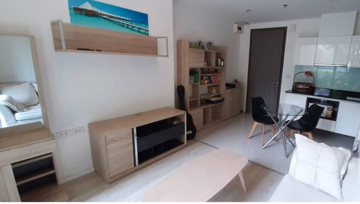 picture Quinn Ratchada                   17  - 2/4