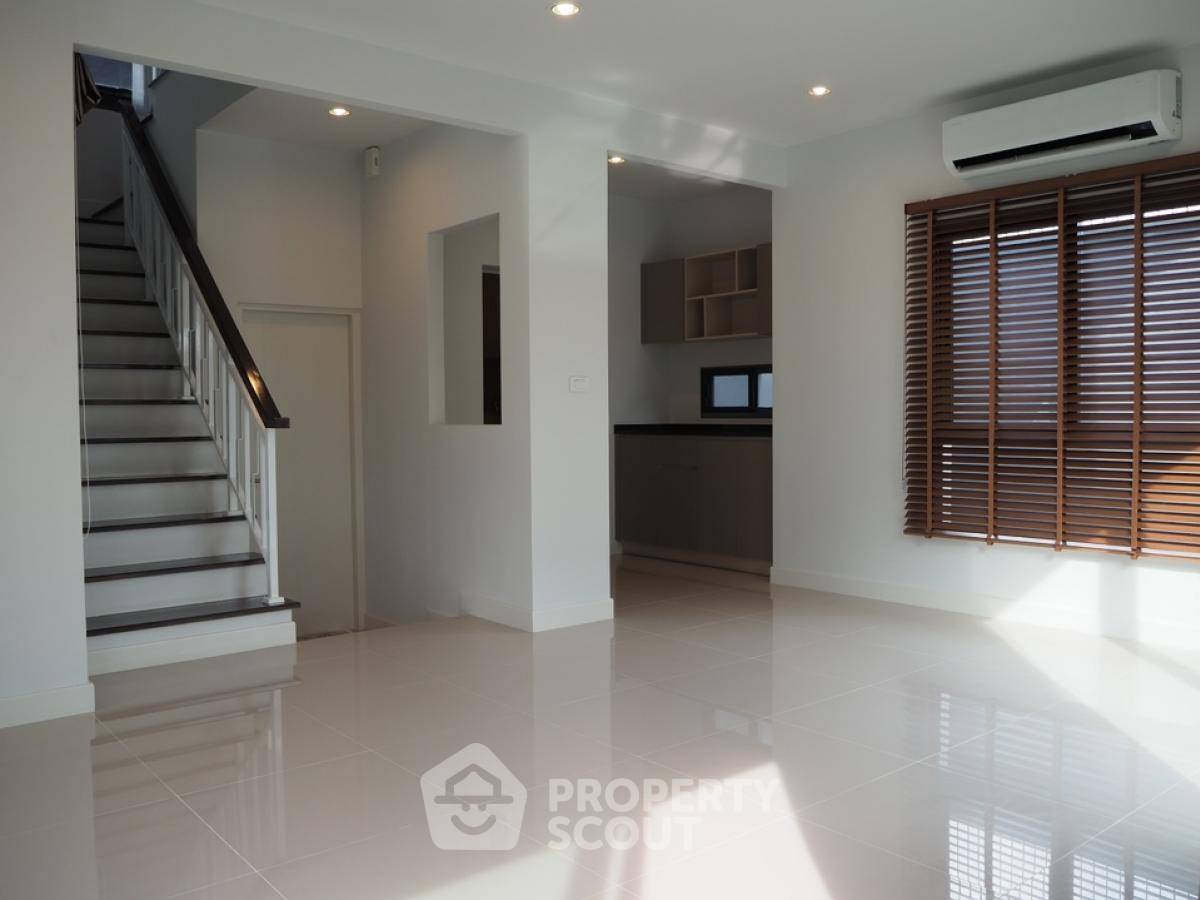 picture 3-BR House at Saransiri Chaiyaphruek - Chaengwattana in Khlong Khoi (ID 1606936) - 3/16