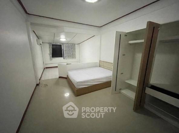 รูป ทาวน์เฮาท์ 5-ห้องนอน ใกล้ MRT ศูนย์วัฒนธรรมแห่งประเทศไทย (ID 1863232) - รูปที่ 12/15