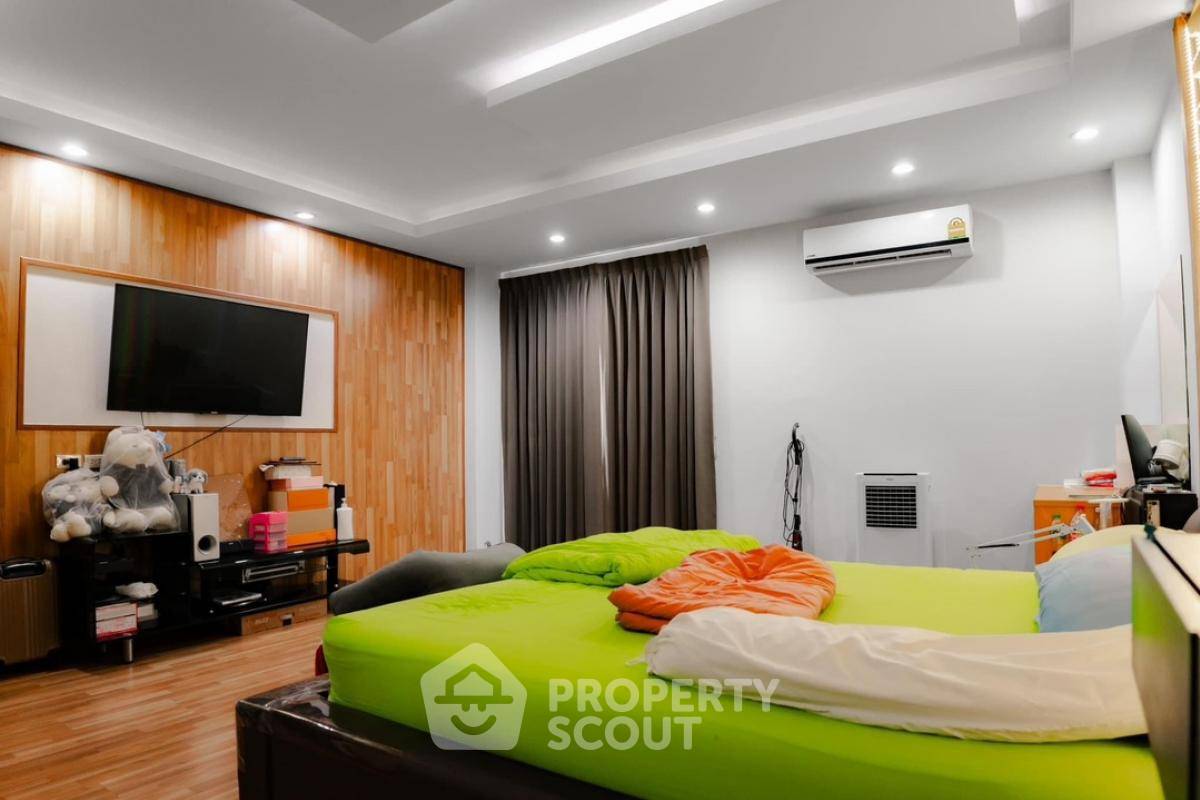 picture 4-BR House close to Chiang Mai International Airport (ID 1904213) - 8/9