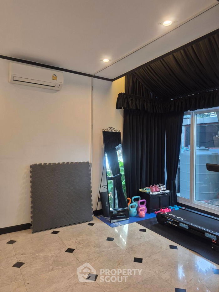 picture 4-BR House in Nuan Chan (ID 2456436) - 30/43