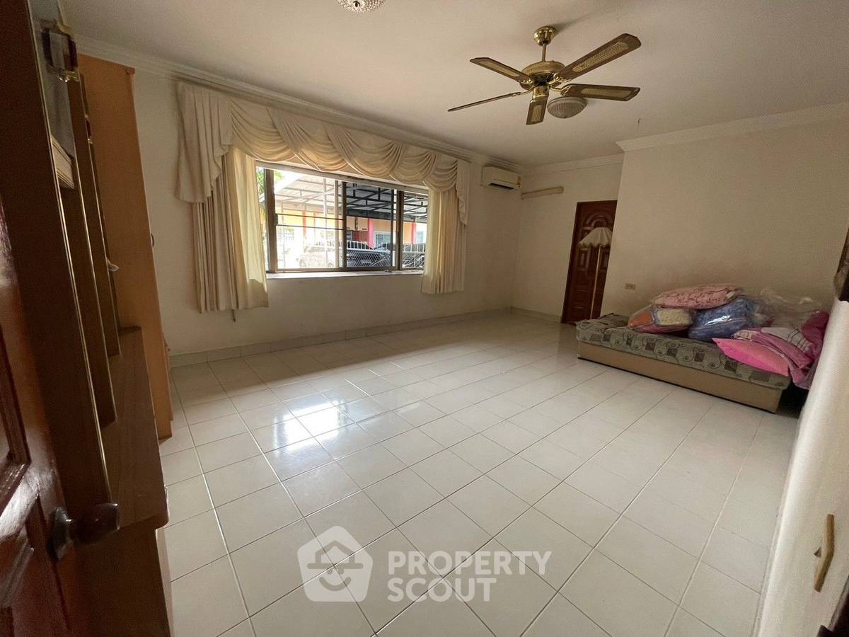 รูป ที่ดินสำหรับปล่อยขาย 1,600 ตารางเมตร แถว ใกล้ เมืองพัทยา (ID 1704736) - รูปที่ 15/29