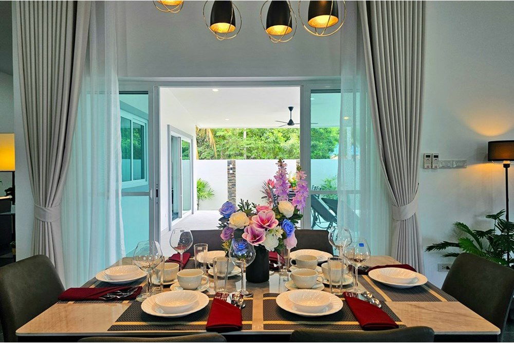 picture [920601001-693] Spacious Family Villa, 3 Bed 3 Bath in Hua Hin Soi 70 For Sale - 23/44