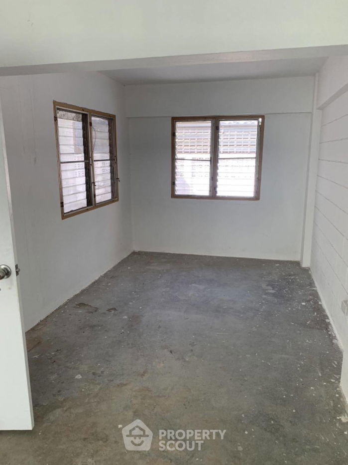 รูป ทาวน์เฮาท์ 3-ห้องนอน ใน คลองจั่น (ID 2030057) - รูปที่ 12/12