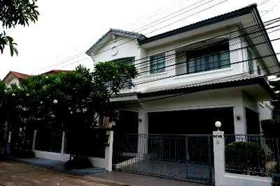 Houses for rent Bang Plee Samut Prakarn : Home for rent at Mantana Srinakarin Village