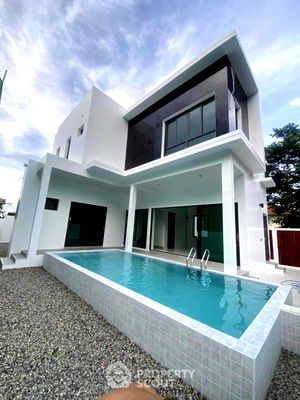 บ้านเดี่ยว เชียงใหม่ : บ้าน 4-ห้องนอน ใน ป่าแดด (ID 1996188)