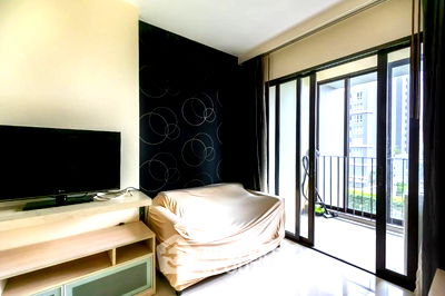 ขายคอนโด : คอนโด 1-ห้องนอน ที่ ไอดีโอ รัชดา-ห้วยขวาง ใกล้ MRT ห้วยขวาง (ID 884607)