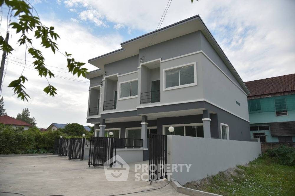 รูป ทาวน์เฮาท์ 2-ห้องนอน ใน สันผักหวาน (ID 1777498) - รูปที่ 8/8