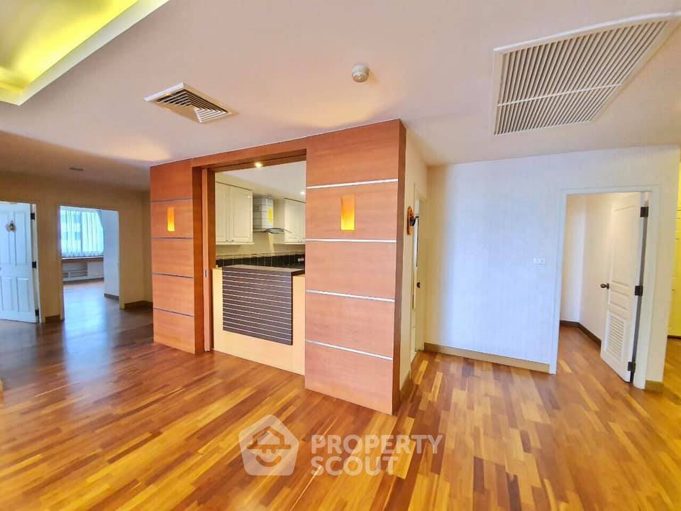 รูป คอนโด 4-ห้องนอน ที่ ริเวอไรน์ เพลส ใกล้ MRT แยกติวานนท์ (ID 566369) - รูปที่ 7/23