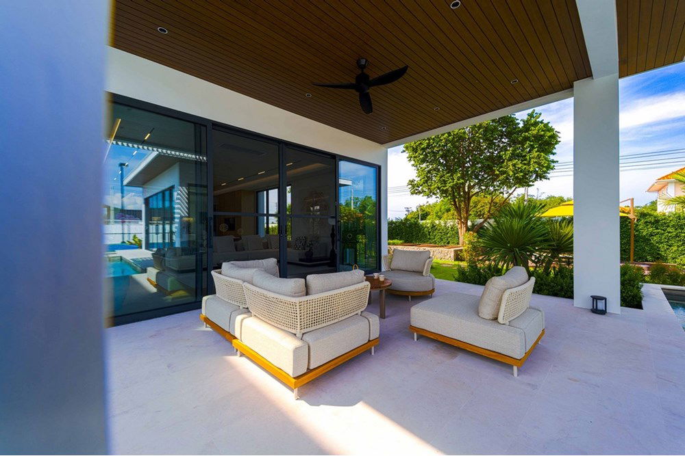 รูป [920601001-697] ขายวิลล่าหรูพร้อมสนามเทนนิส 4 ห้องนอน 4 ห้องน้ำ ในซอย 70 ของ huahin - รูปที่ 64/108