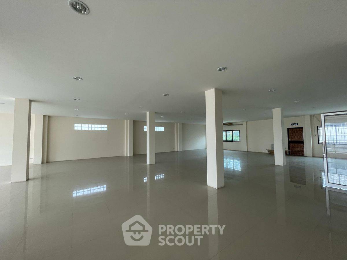 รูป ที่ดินสำหรับปล่อยขาย 1,708 ตารางเมตร แถว ใน คลองเกลือ (ID 2089483) - รูปที่ 12/17