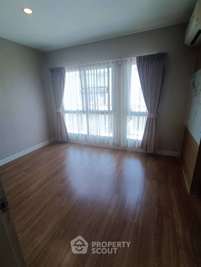 รูป ทาวน์เฮาท์ 2-ห้องนอน ใน มหาสวัสดิ์ (ID 2035468) - รูปที่ 12/18