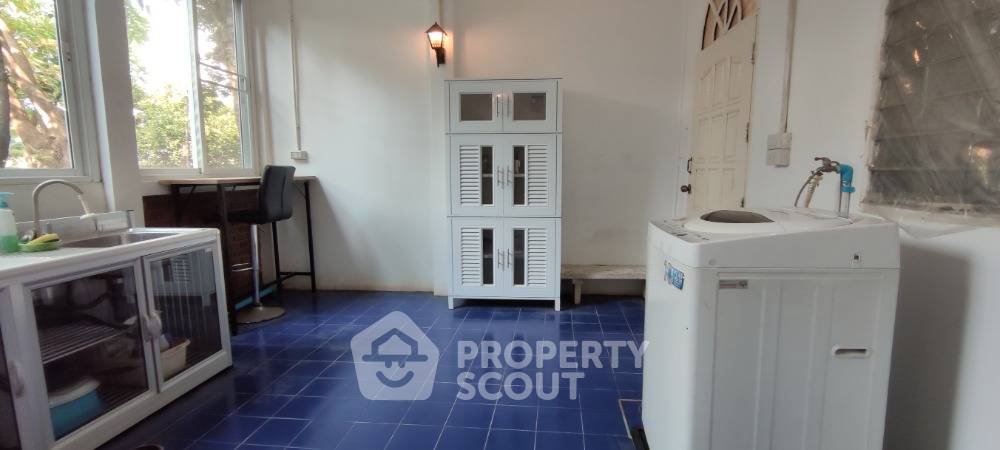 รูป ทาวน์เฮาท์ 2-ห้องนอน ใน สวนหลวง (ID 2024891) - รูปที่ 14/18