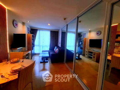 Condos for sale : 1-BR Condo at The Cliff Condominium Pratumnak close to Pattaya (ID 2098303)