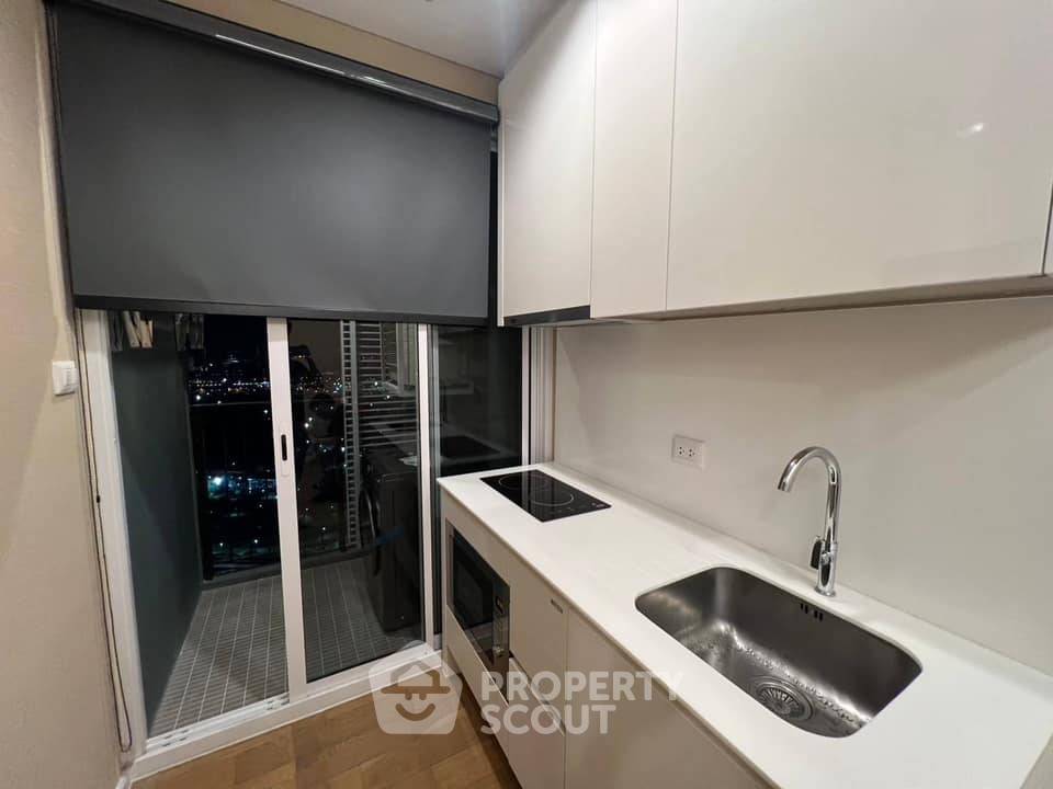 รูป คอนโด 1 ห้องนอน The Saint Residences ชั้น 40 ขนาด 31 ตร.ม. ใกล้ MRT พหลโยธิน 100 ม. (ID 2014811) - รูปที่ 4/6