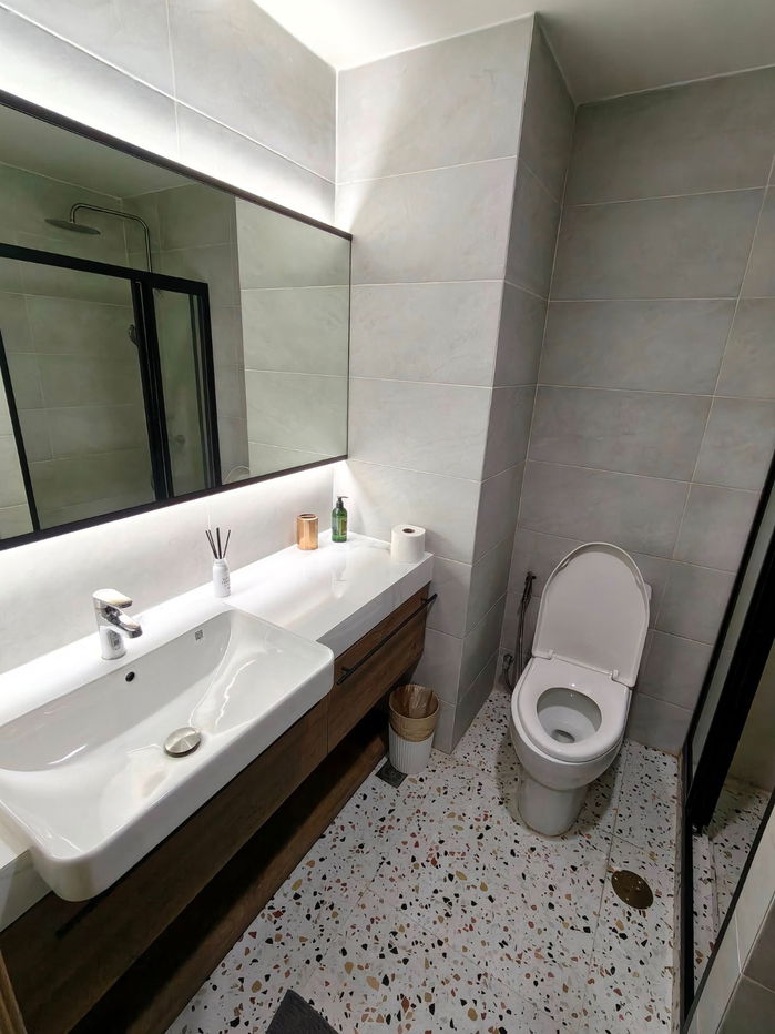 picture 🏢 For Rent | Sathorn Gardens 🚇 BTS Sala Daeng 💰 20,000 THB/month 📋 Code: RS3763 - 8/10