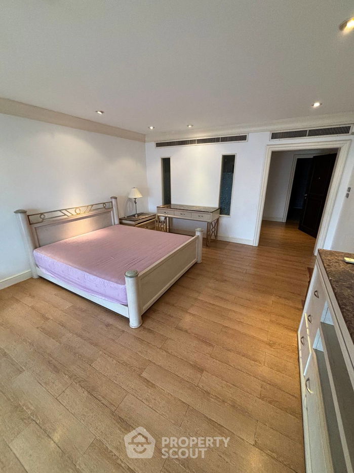 picture 4-BR Condo at All Seasons Mansion Condominium near BTS Phloen Chit (ID 1493421) - 16/26