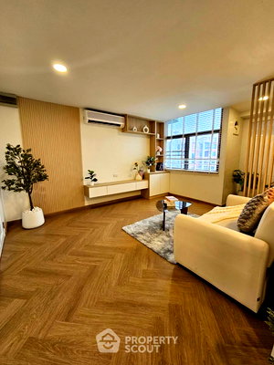 Condos for sale : 1-BR Condo at Ratchaarpa Tower Condominium in Chan Kasem (ID 2098300)