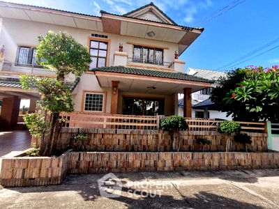 Houses for sale Si Racha Chonburi : 4-BR House in Surasak (ID 1819691)