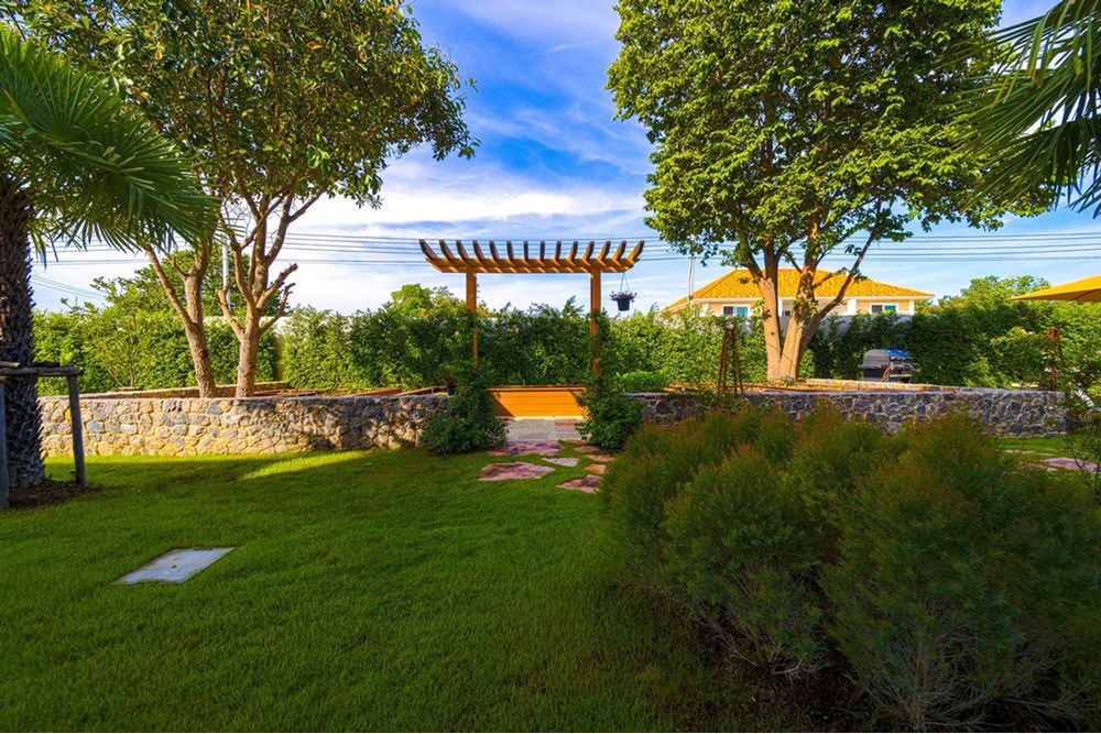 รูป [920601001-697] ขายวิลล่าหรูพร้อมสนามเทนนิส 4 ห้องนอน 4 ห้องน้ำ ในซอย 70 ของ huahin - รูปที่ 12/108